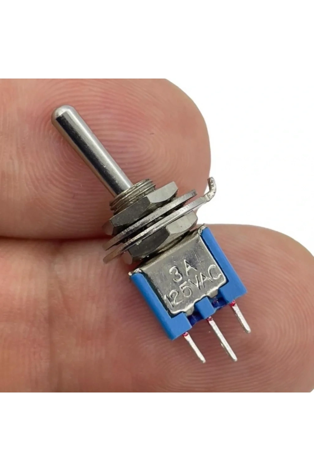 IC-137 Toggle Switch On-Off 5mm 3P SMTS-102