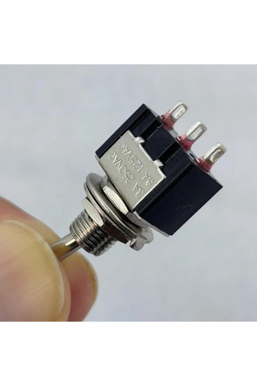 IC-141 Toggle Switch Yaylı Off-Mom 6mm 3P MTS-112