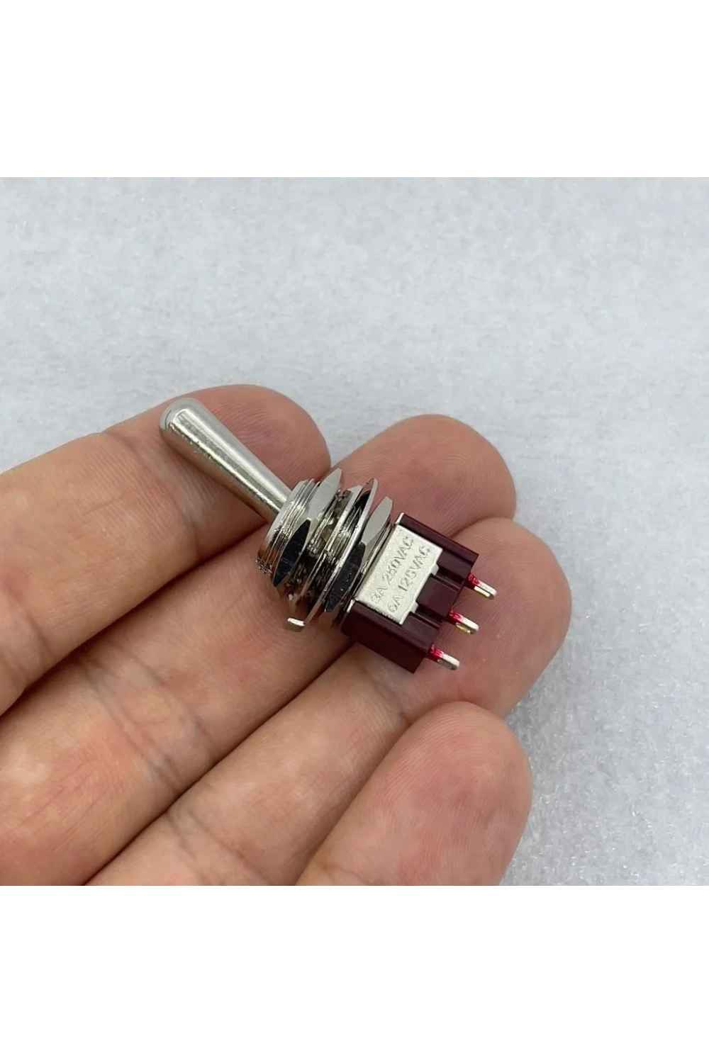 IC-148E Toggle Switch On-Off 12mm 3P MTS-102L