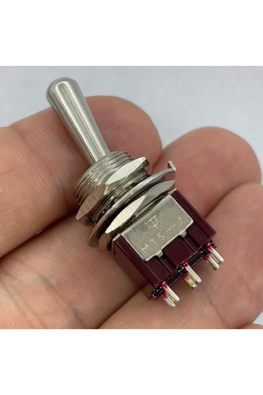 IC-148G Toggle Switch On-Off 12mm 6P MTS-202L