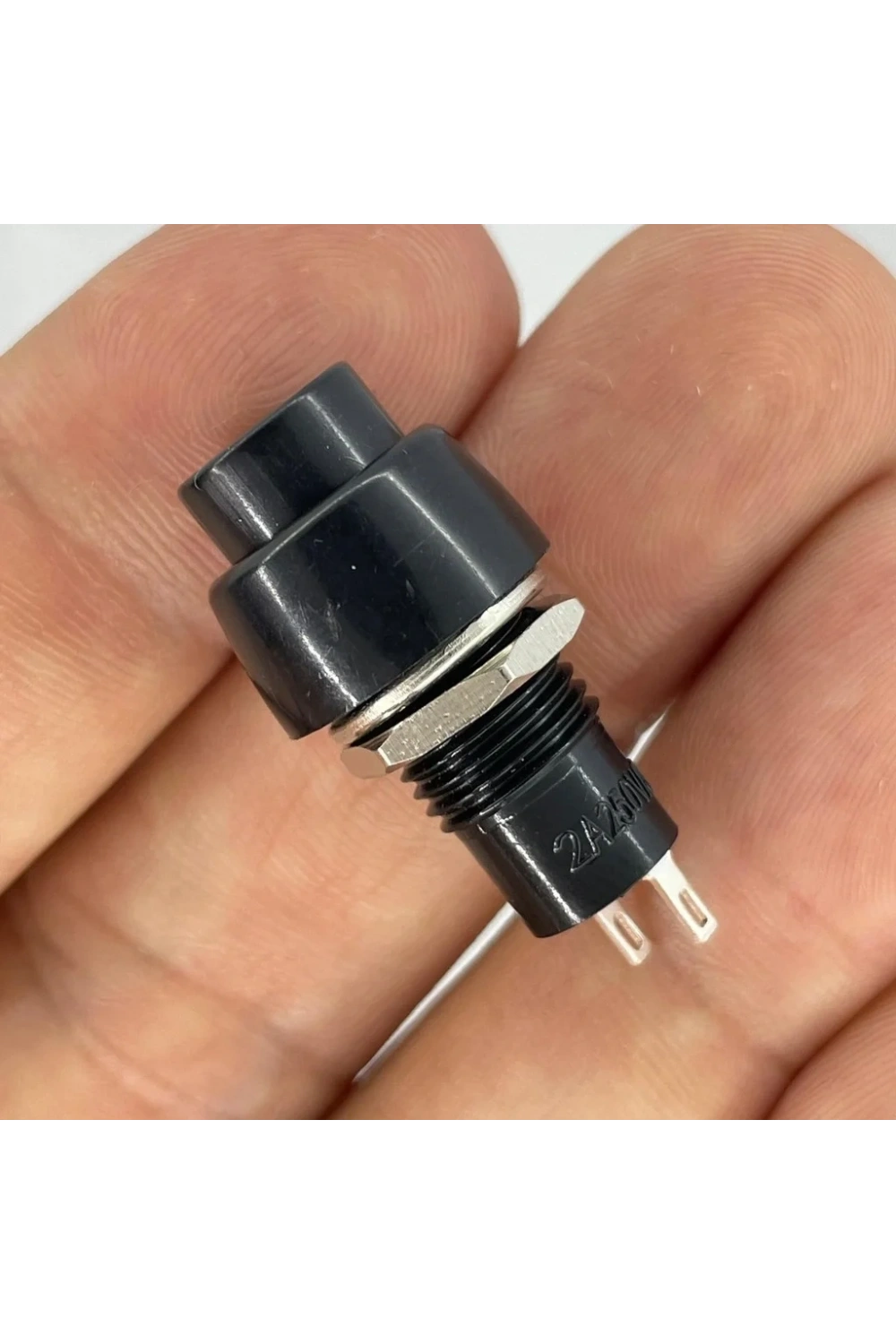 IC-190 Siyah Buton Yuvarlak Plastik Kalıcılı 10mm
