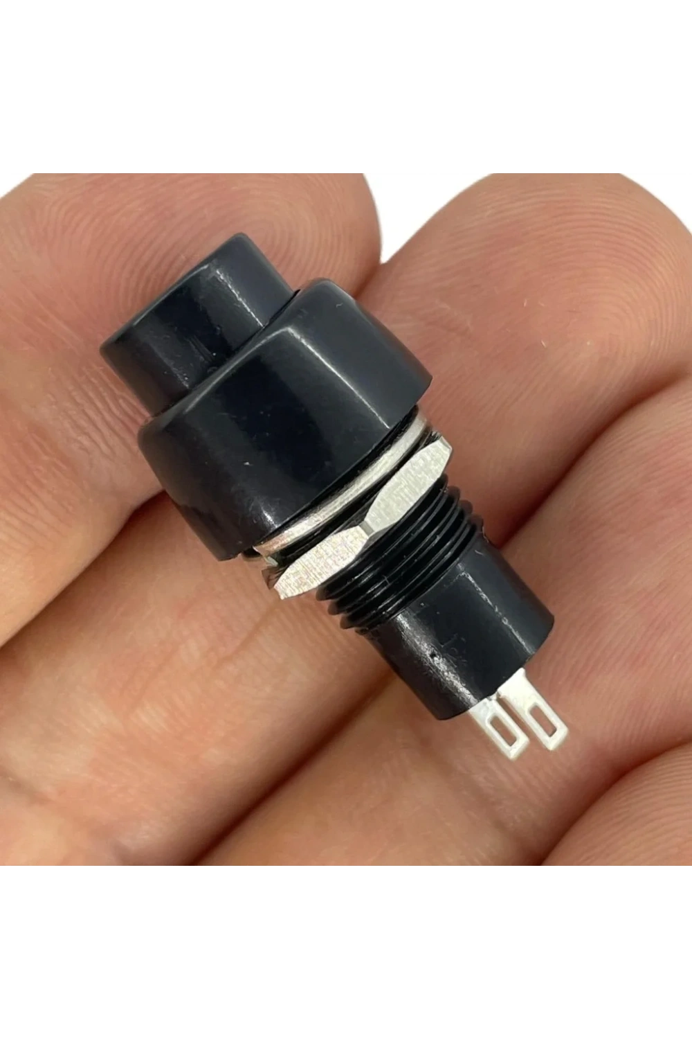 IC-190 Siyah Buton Yuvarlak Plastik Kalıcılı 10mm