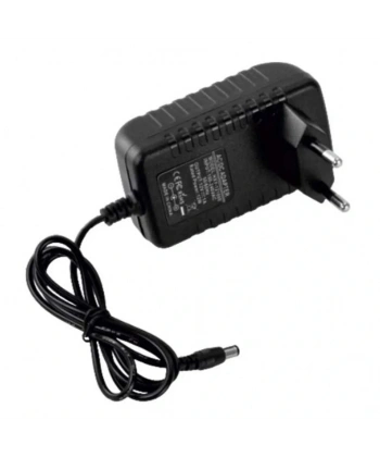 Cata CT-2552 Fişli Adaptör 3.5A 42W