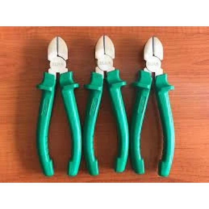 Elka Yan Keski Pense