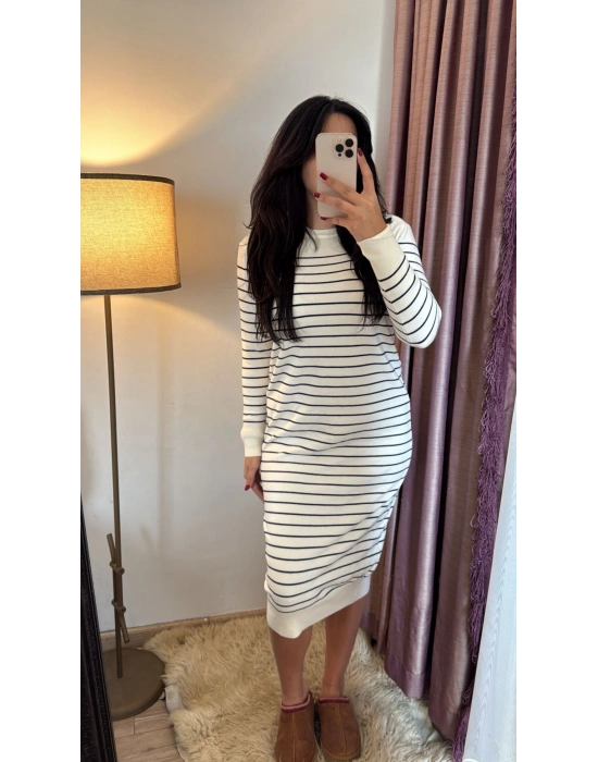 Çizgili Beyaz Elbise