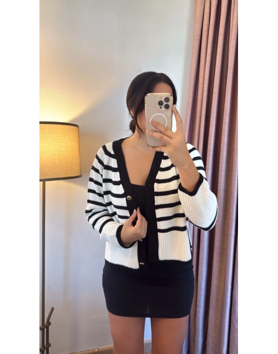 Çizgili V Yaka Beyaz Siyah Hırka