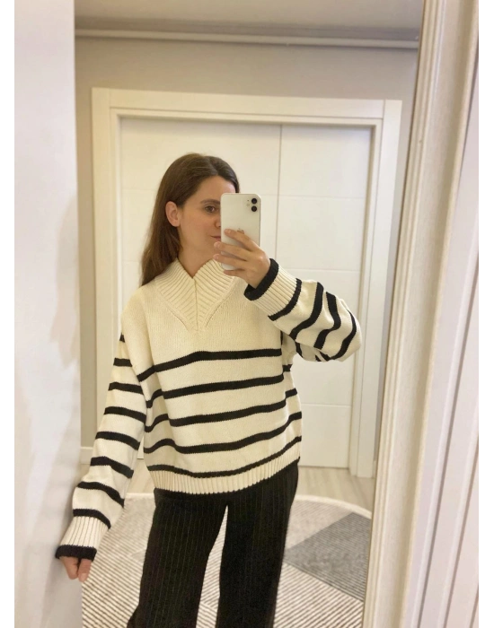 Siyah Çizgili Kazak