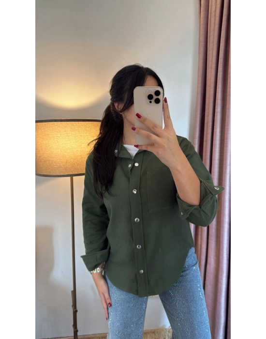 Koyu Yeşil Gömlek