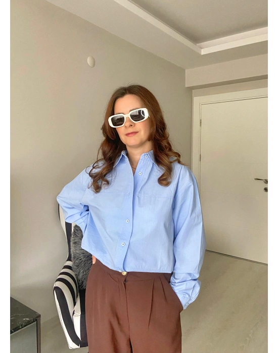 Ortası Çizgili Mavi Gömlek