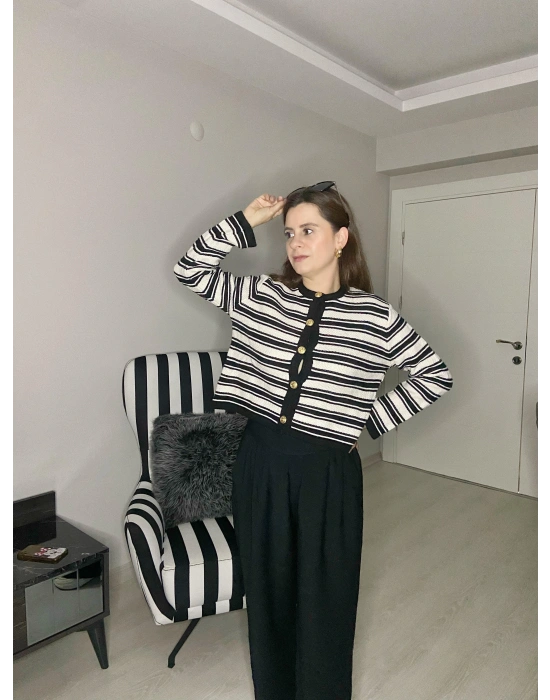 Triko Siyah Çizgili Hırka