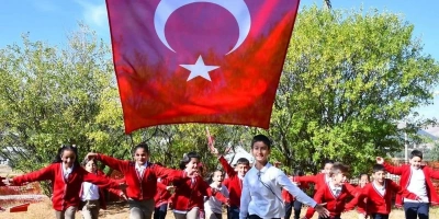 23 NİSAN RESMİ TATİL Mİ?