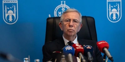 ABB BAŞKANI MANSUR YAVAŞ, CHPDEN İSTİFA ETTİ