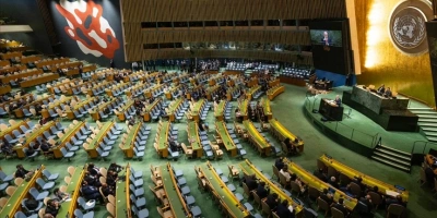 BM GENEL KURULUNDA PROTESTO EDİLEN NETANYAHU BOŞ SALONA KONUŞTU