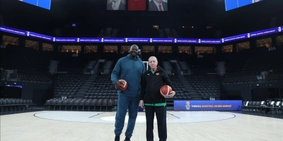 CUMHURBAŞKANI ERDOĞAN, ESKİ NBA YUNCUSU SHAQUİLLE O NEAL İLE BASKETBOL OYNADI