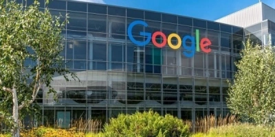 GOOGLEDAN 5 MİLYAR STERLİNLİK YAPAY ZEKÂ YATIRIMI