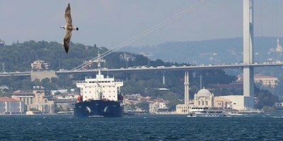 İSTANBUL BOĞAZINDA GEMİ TRAFİĞİ ÇİFT YÖNLÜ ASKIYA ALINDI