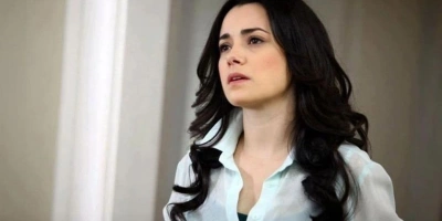 ÖZGÜ NAMAL, YENİ FİLM PROJESİ İÇİN SAÇLARINI DEĞİŞTİRDİ