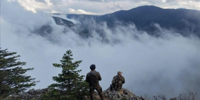 SİNOPTA ÇATAK KANYONU TABİAT PARKI SİSLER ARASINDA DRONLA GÖRÜNTÜLENDİ