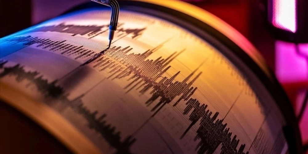 İSTANBULDA 6,2 BÜYÜKLÜĞÜNDEKİ DEPREMİN ARDINDAN 291 ARTÇI SARSINTI KAYDEDİLDİ