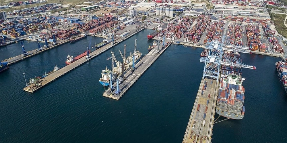 TİCARET BAKANI BOLAT: EKİM AYINDA HEM AYLIK HEM YILLIKLANDIRILMIŞ MAL İHRACATINDA REKOR KIRDIK