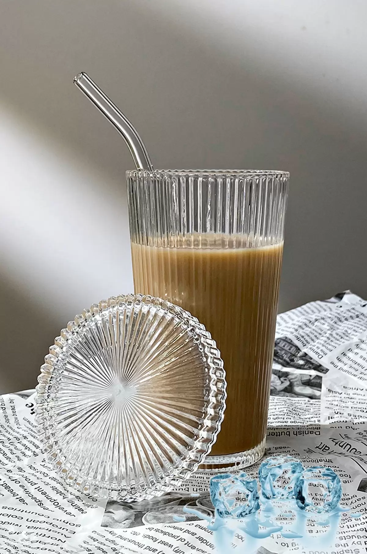 3 Adet Kapaklı Pipetli Cam Bardak Soğuk Sıcak Kahve Meşrubat Çizgili Sunum Origami Stil Bardağı