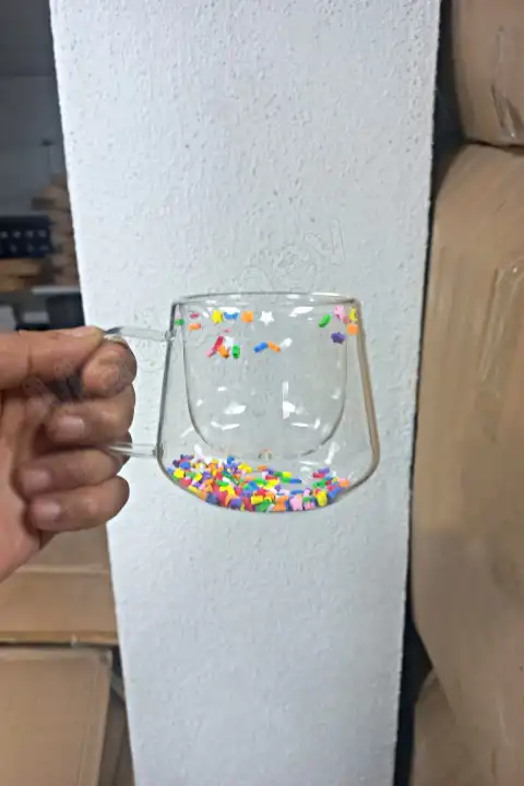 Çift Cidarlı Kawaii Bardak 250 ml Isıya Dayanıklı Kulplu Kahve Sunum Figürlü Meşrubat Bardağı