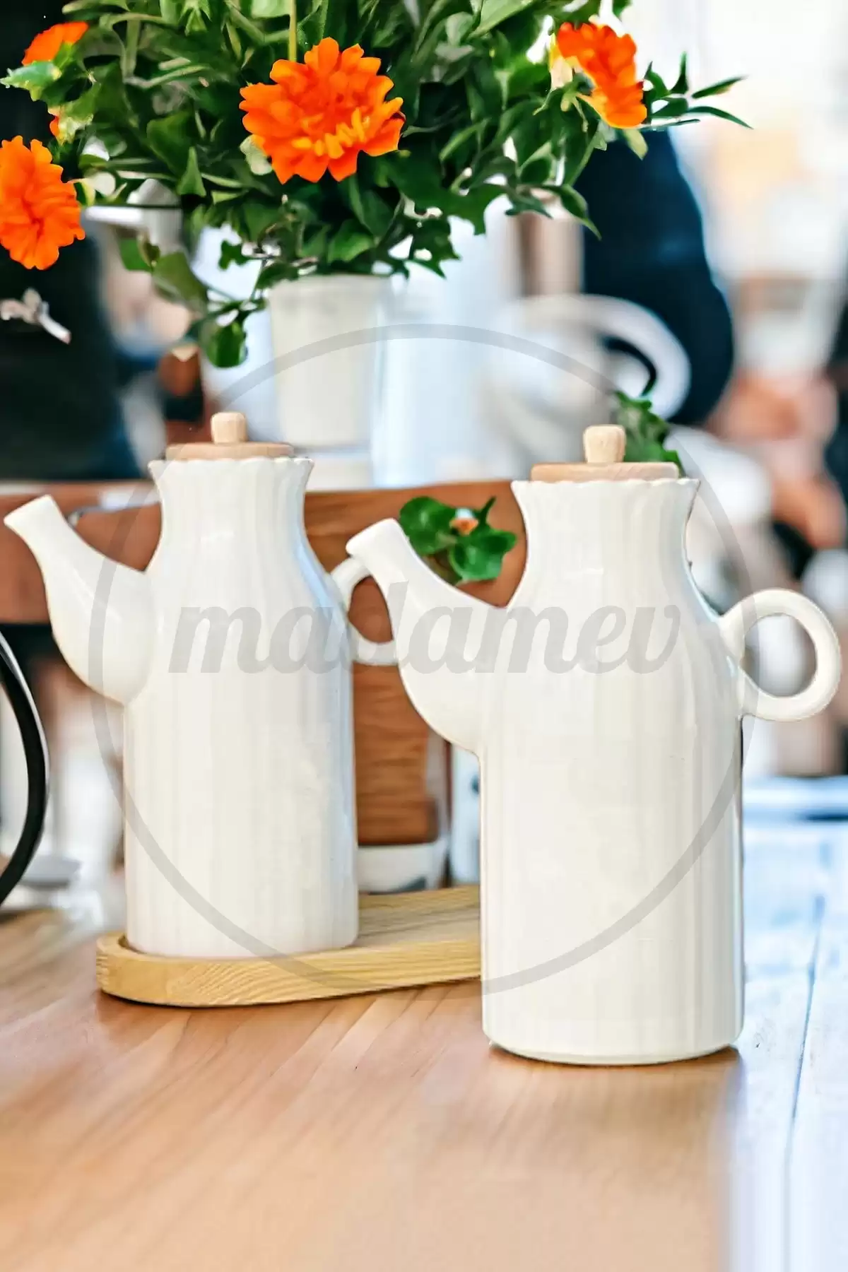 2li Premium Porselen Yağdanlık Stantlı Vakumlu Bambu Kapak Beyaz Zeytinyağı Yağlık Sosluk Sirkelik
