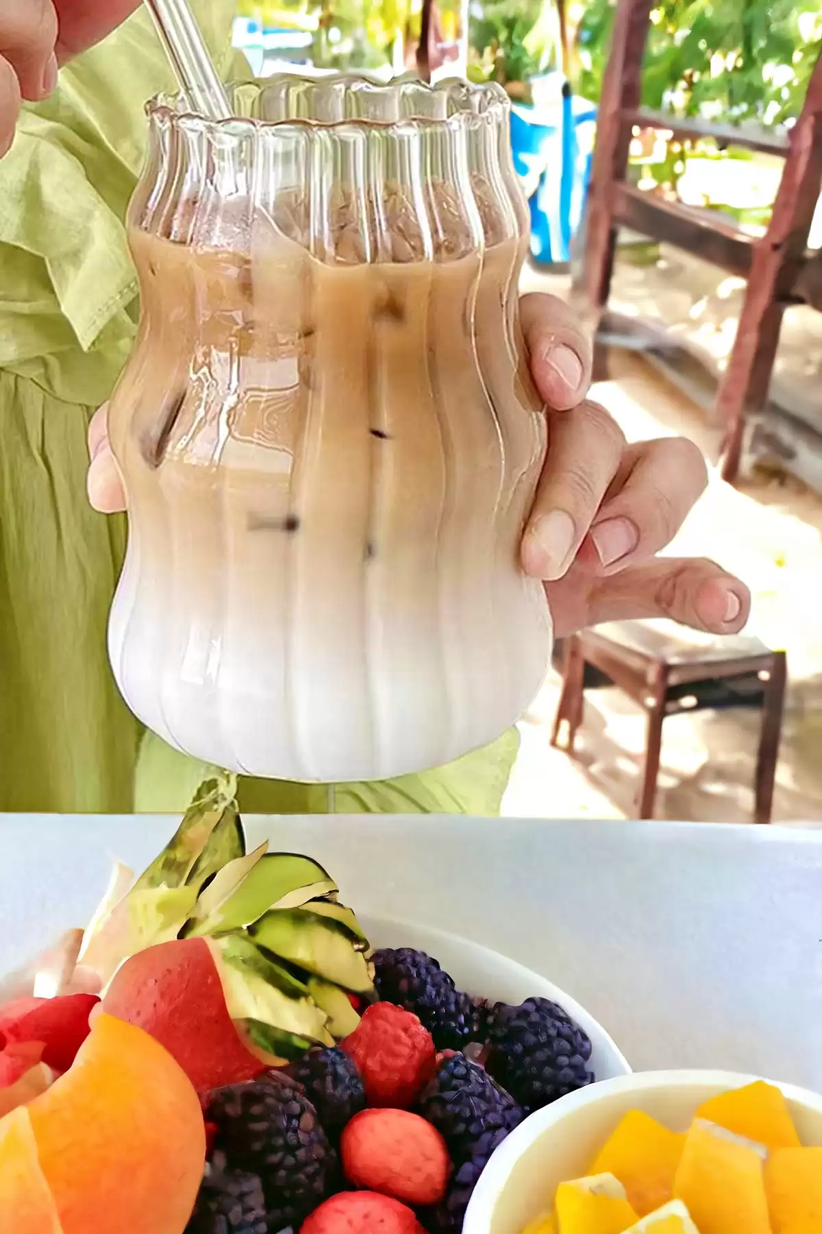 İskandinav Tarz Burgu Cam Bardak Seti Kahve Kokteyl Sunum Bardağı Borosilikat 400 ml.