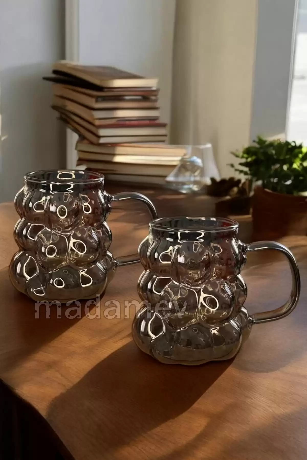 2li Füme Kulplu Üzüm Tanesi Boncuk Şekilli Cam Bardak 350ml Isıya Dayanıklı Kahve Sunum Bardağı