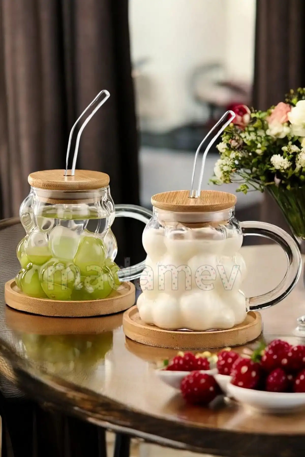 4lü Bambu Kapaklı Üzüm Tanesi Boncuk Bardak 350ml Isıya Dayanıklı Cam Pipetli Kahve Sunum Bardağı