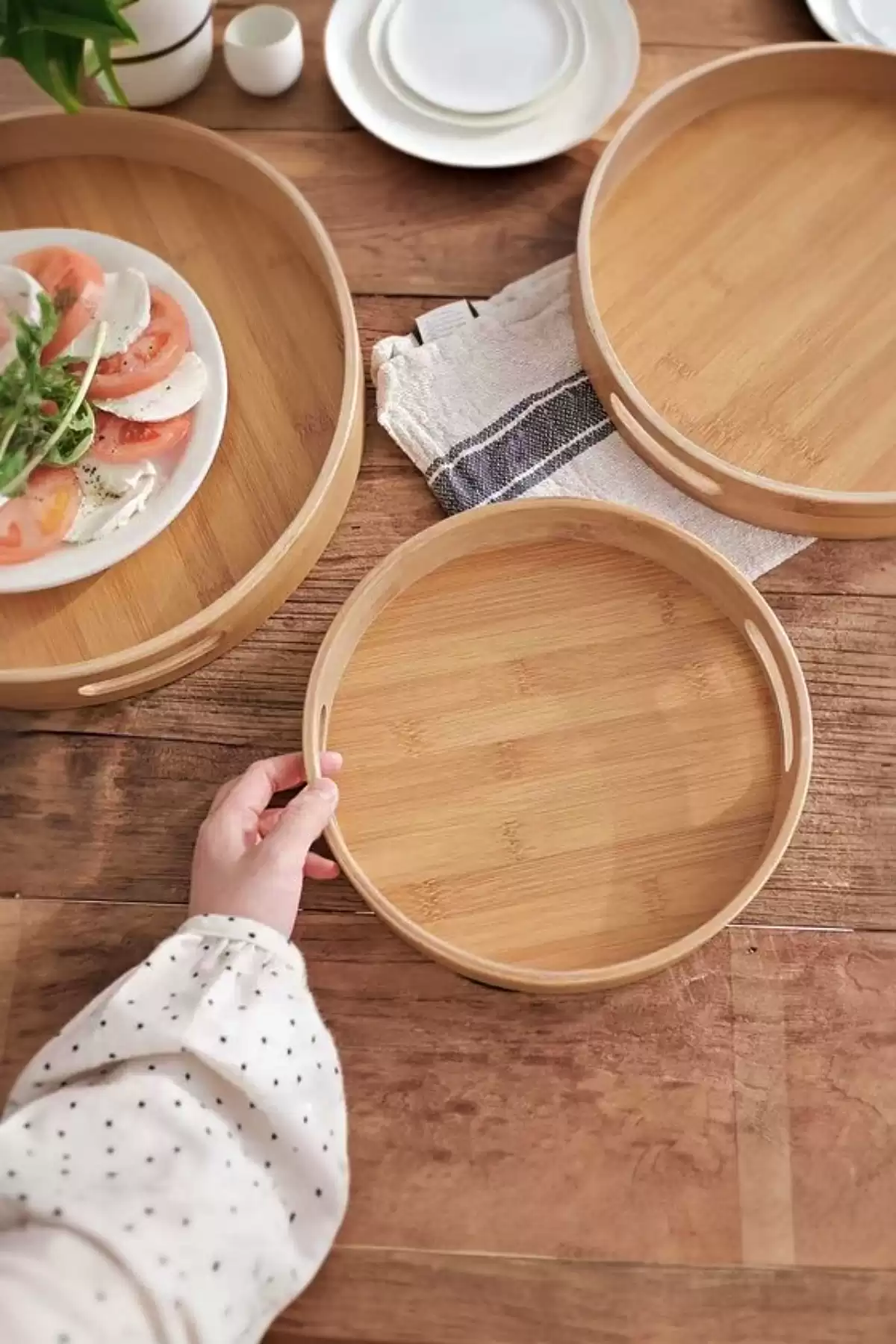 Yuvarlak Bambu Tepsi Orta Boy Kahvaltı Çay Kahve Servis Sunum Tepsisi Darke Kitchen Kulplu Tepsi