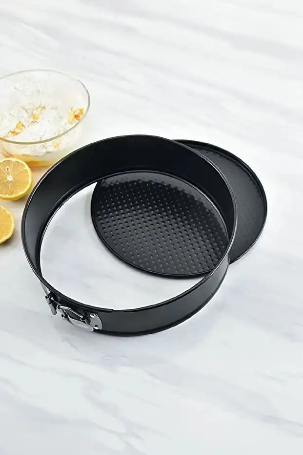 3’lü Kelepçeli Kek Kalıbı Seti – Çıkarılabilir Tabanlı, Yapışmaz Kaplama, Dayanıklı