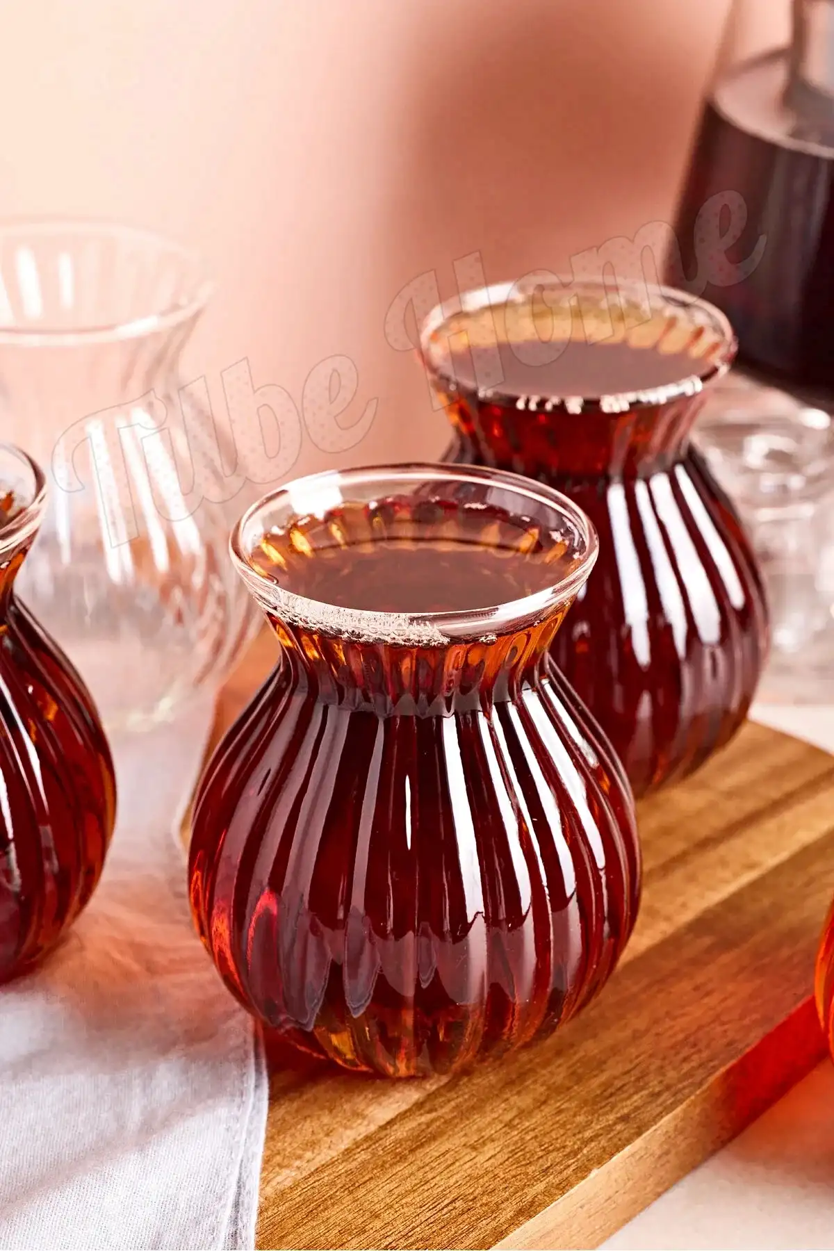 6’lı Çizgili Keyfi Ala Borosilikat Cam Çay Bardağı Seti Isıya Dayanıklı, Şık ve Modern Tasarım