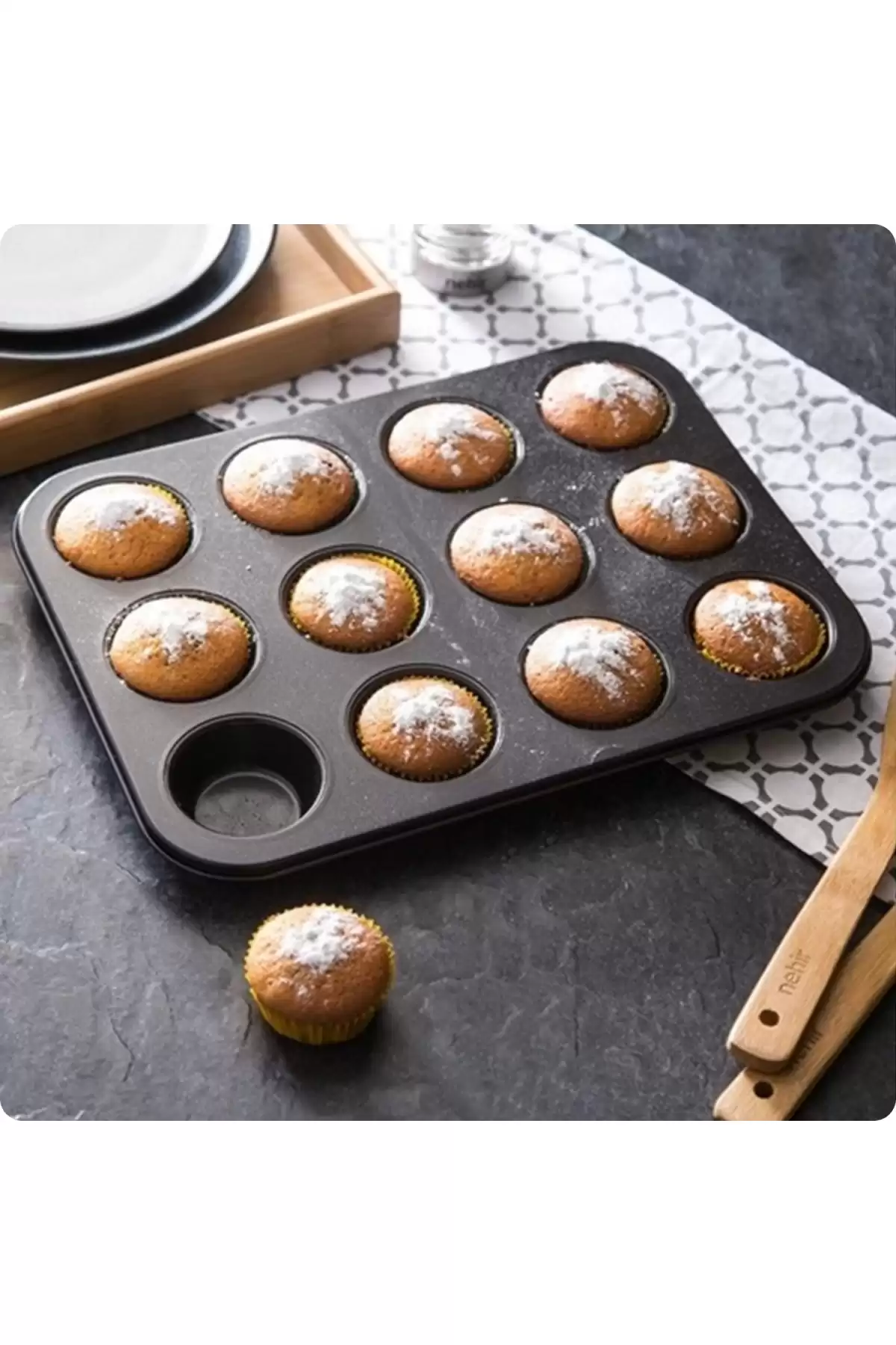 Cupcake Muffin Kalıbı 12li Kek Yanmaz Kurabiye Kalıbı Fırın Çörek Kapsül Tepsisi Paslanmaz Siyah