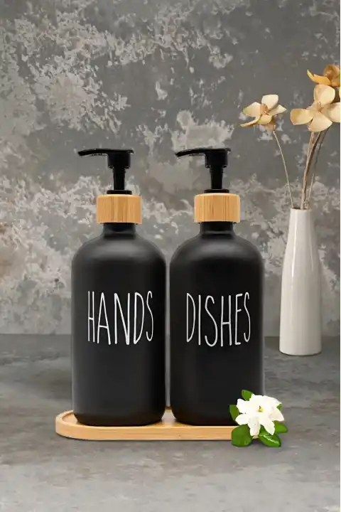 2’li Hands Dishes Soft Siyah Dekoratif Mutfak Banyo Sıvı Cam Sabunluk Seti 500ml Bambu Stantlı Set