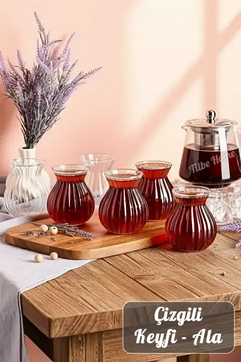 6’lı Çizgili Keyfi Ala Borosilikat Cam Çay Bardağı Seti Isıya Dayanıklı, Şık ve Modern Tasarım