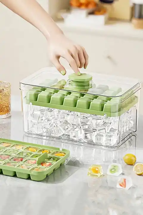 Basmalı Çift Buz Kalıbı Buzluk Kapaklı Saklama Kutulu 56 Bölmeli Hazneli Buz Küpü Buzluk