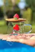 2li Bambu Kapaklı Çilek Meyve Figürlü Cam Bardak Baskılı Meşrubat Kupası Çay Bardağı 280 ml. - Görsel 2