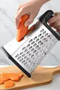 2'li Büyük Boy Çelik Rende Silikon Tabanlı 4 Fonksiyonlu Sarımsak Peynir Sebze Doğrayıcı Rende - Görsel 5