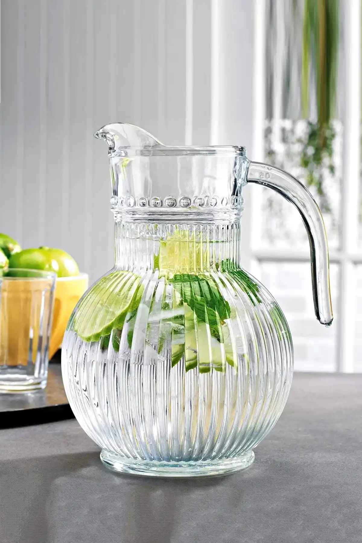 Ada Cam Sürahi Kristal Şeffaf Kapaklı Gravürlü Tombul Cam Sürahi 1800 ml Sofra Cam Meşrubat Sürahi