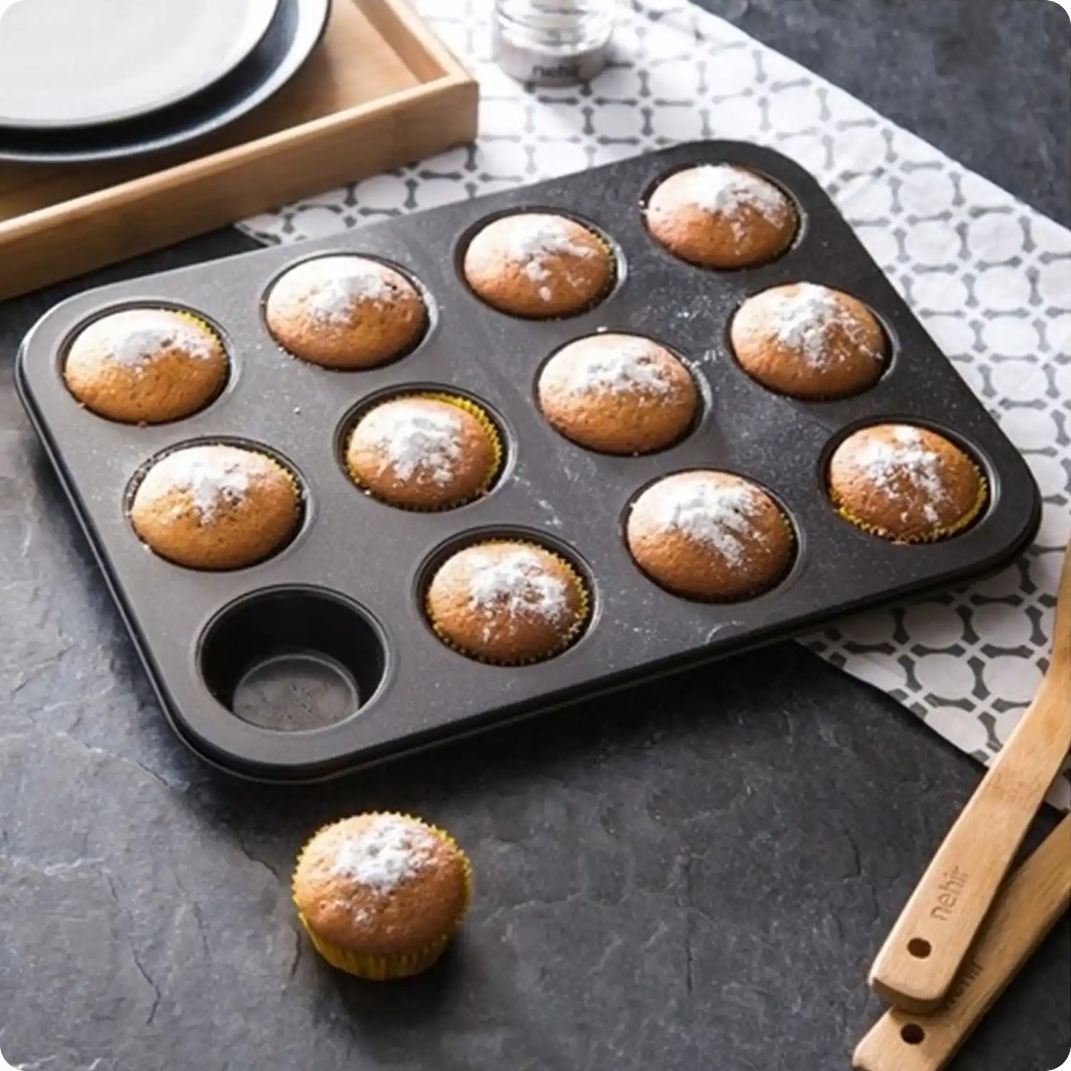 Cupcake Muffin Kalıbı 12li Kek Yanmaz Kurabiye Kalıbı Fırın Çörek Kapsül Tepsisi Paslanmaz Siyah