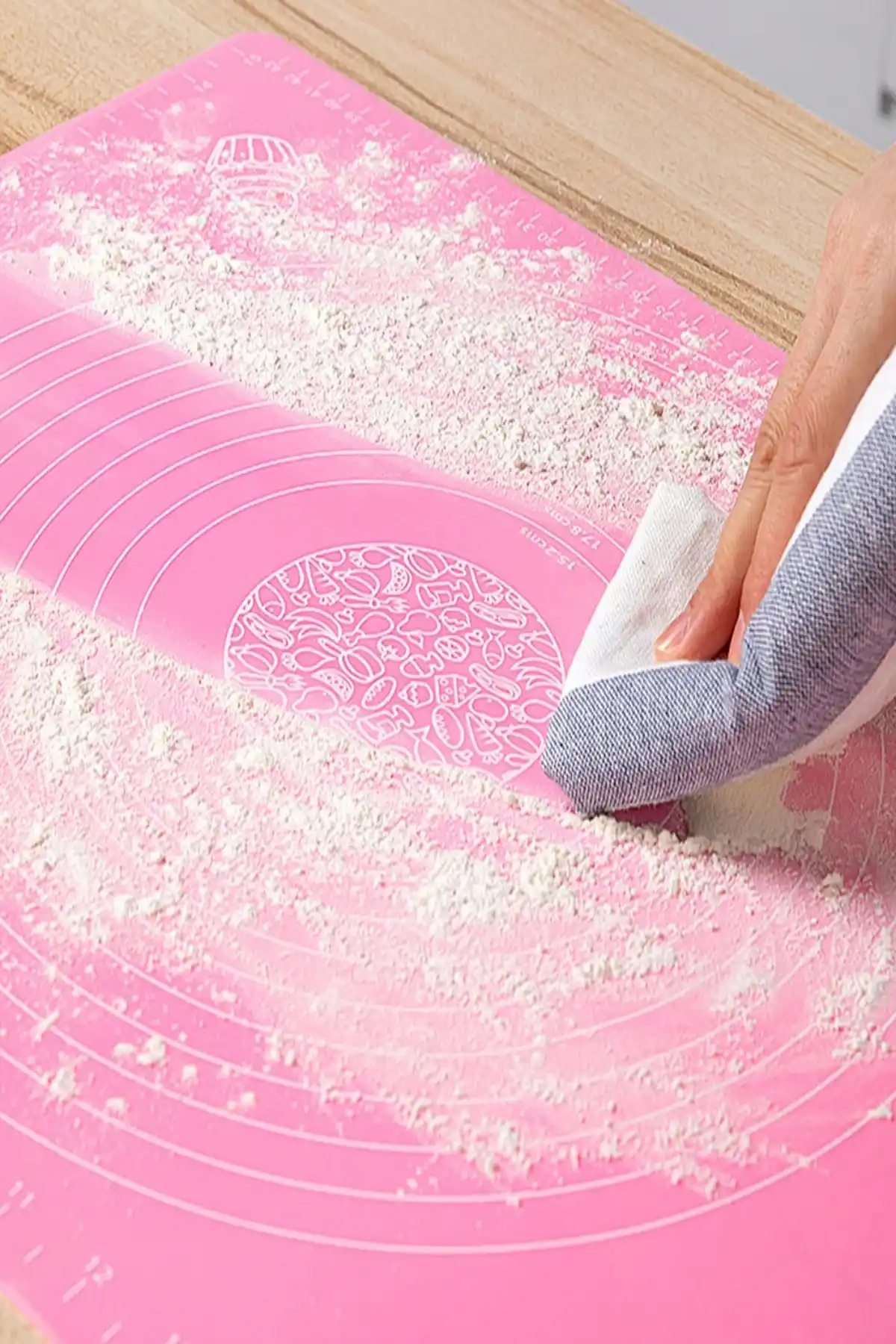Silikon Hamur Matı Hamur Açma Pasta Fırın Altlığı Matı Ölçülü Hamur Yoğurma Pembe Büyük Boy 65X45
