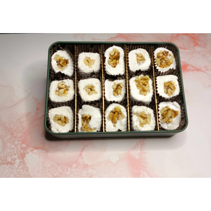 Sultan Cevizli Sarma Lokum 700g, Premium Metal Kutuda Türk Lokumu