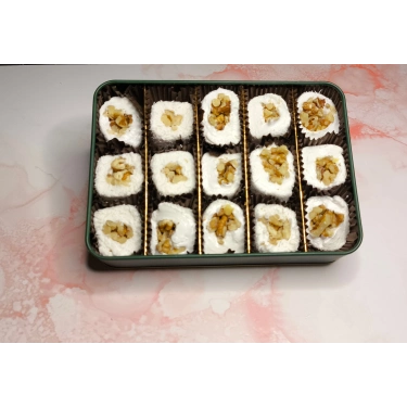 Sultan Cevizli Sarma Lokum 400g, Premium Metal Kutuda Türk Lokumu