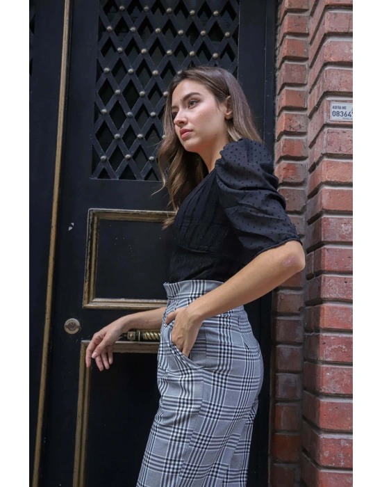 Büzgü Kollu Bluz - SİYAH