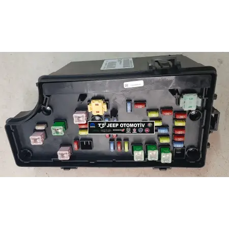 2011-13 Jeep Compass Sigorta Kutusu 04692341AD K04692341AD