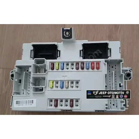 2014 - 2017 Jeep Cherokee (KL) Body Beyni (BCM) 68233381AC