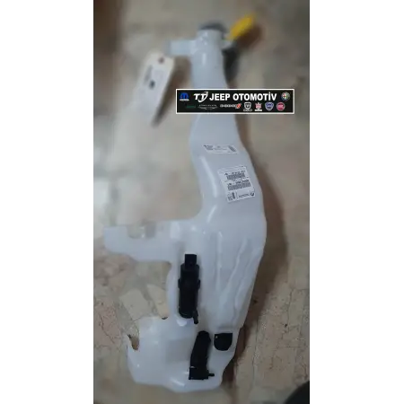 2014-2022 Jeep Grand Cherokee (WK) Silecek Su Deposu 57010719AF