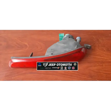 2014 Jeep Cherokee (KL) sağ arka sis lambası 68102876AC