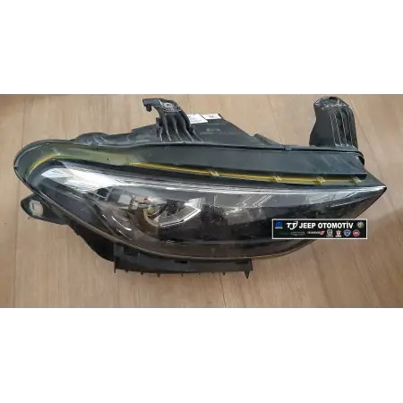 2015 - 2021 Fiat Egea Sağ Ön Far 52109114 52145154